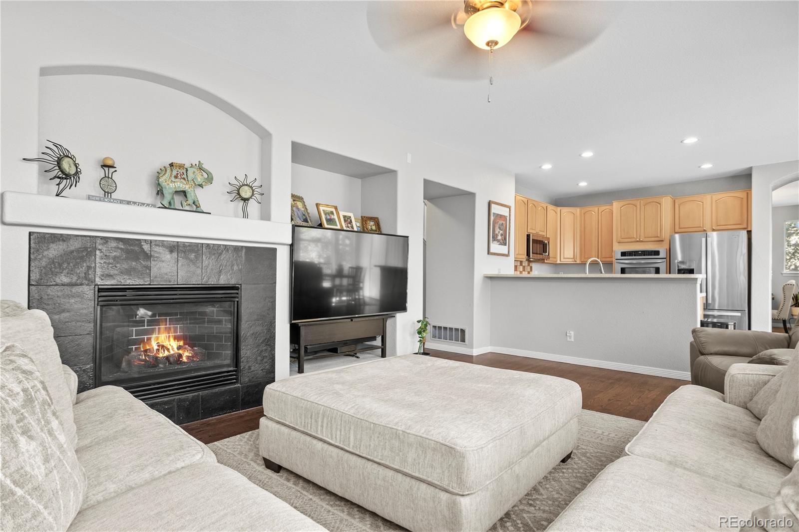 MLS Image #9 for 22152 e geddes avenue,aurora, Colorado