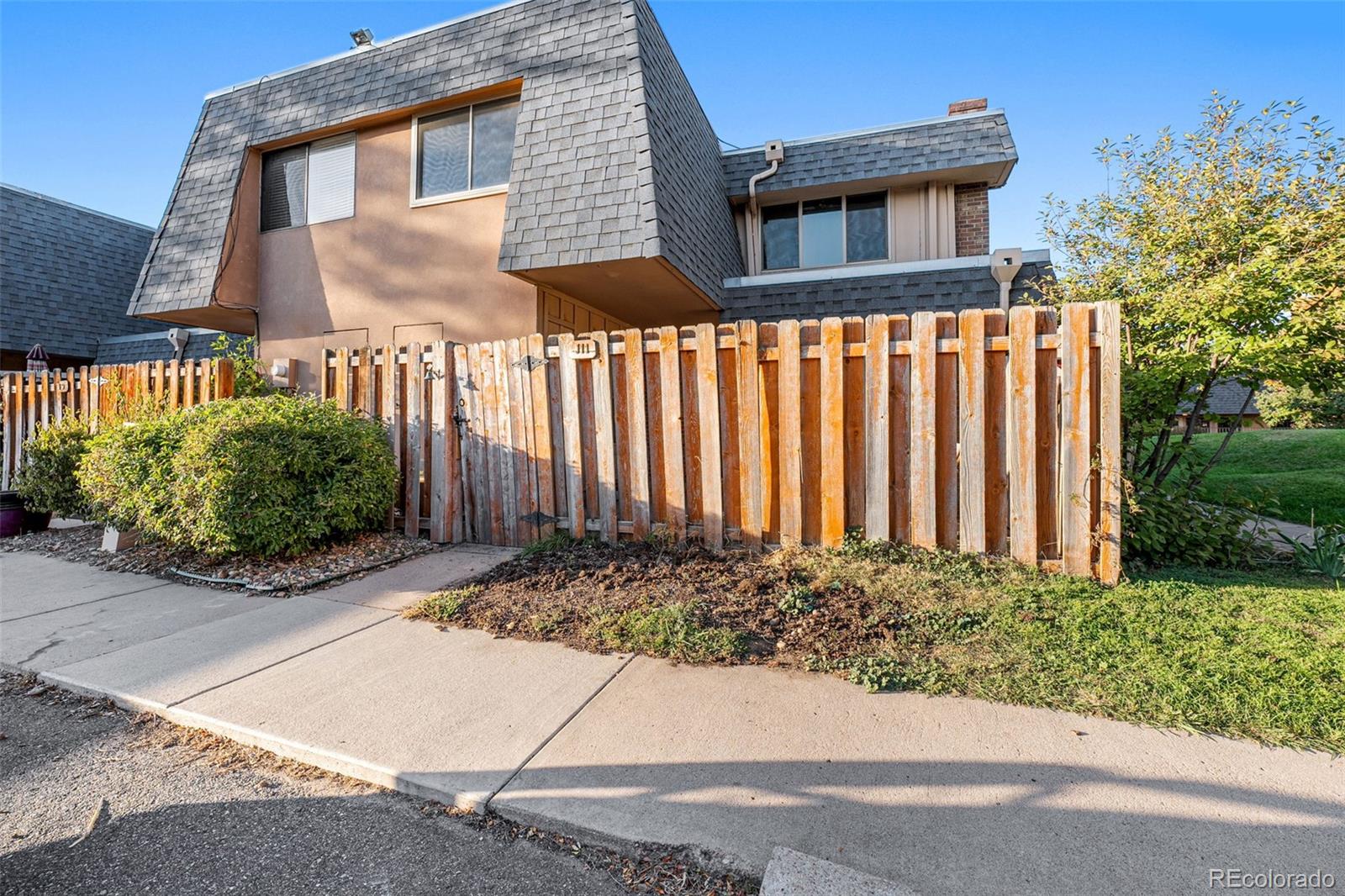 MLS Image #2 for 7995 e mississippi avenue,denver, Colorado