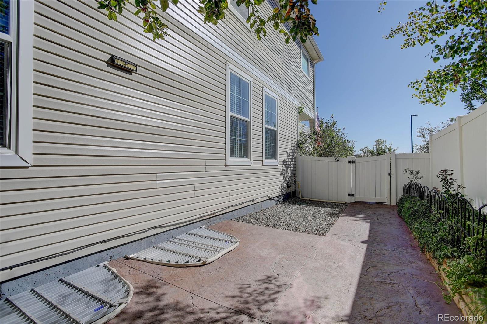 MLS Image #44 for 20103 e 55th place,denver, Colorado