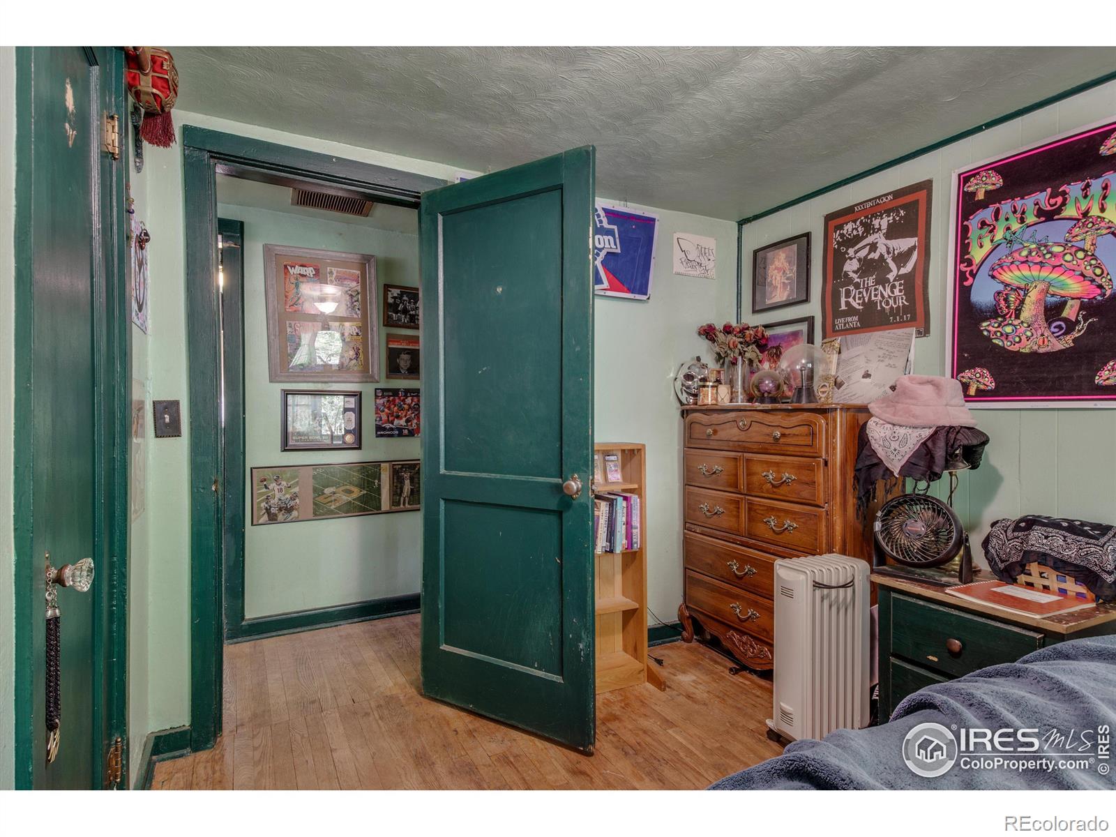 MLS Image #11 for 347 n shields street,fort collins, Colorado