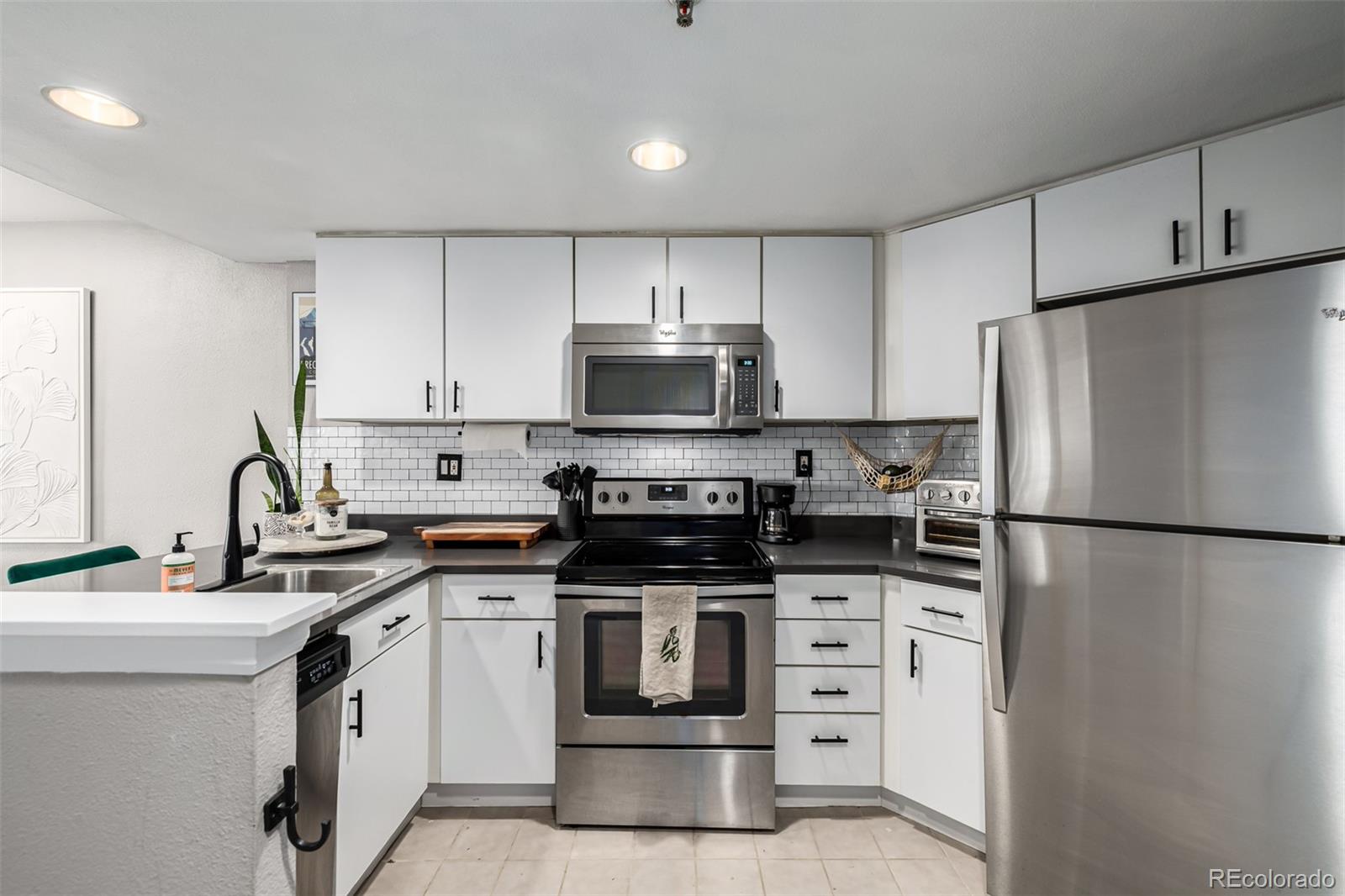 MLS Image #12 for 100  park avenue,denver, Colorado