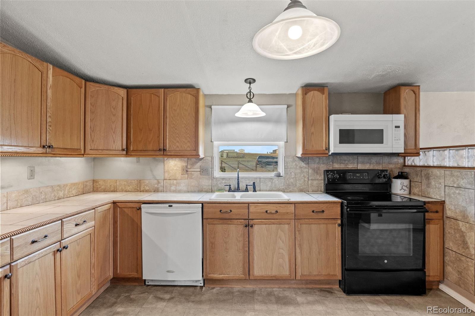 MLS Image #8 for 5756  john ross court,peyton, Colorado