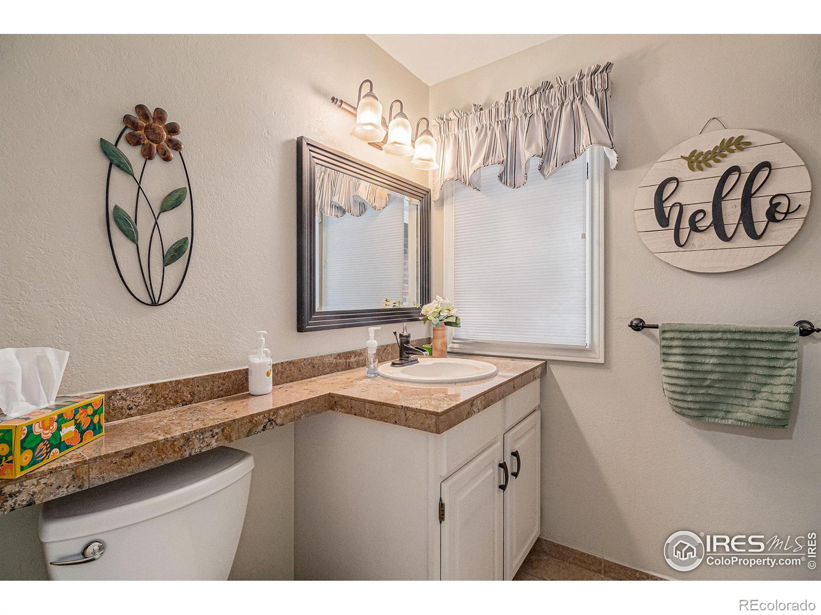 MLS Image #15 for 8037 s ammons street,littleton, Colorado