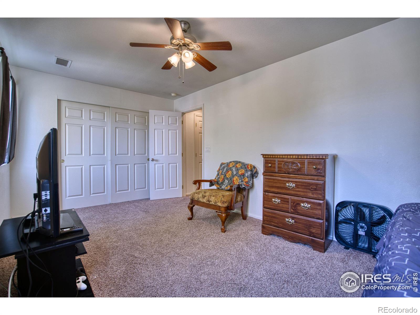 MLS Image #14 for 13872  linden court,thornton, Colorado