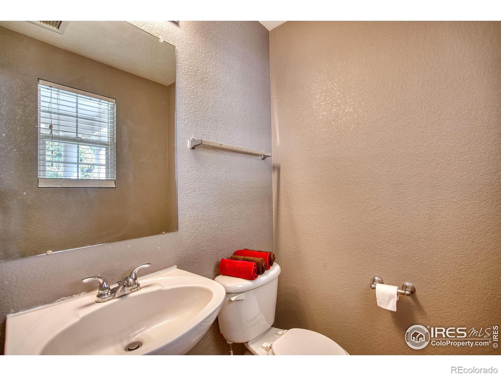 MLS Image #6 for 13872  linden court,thornton, Colorado