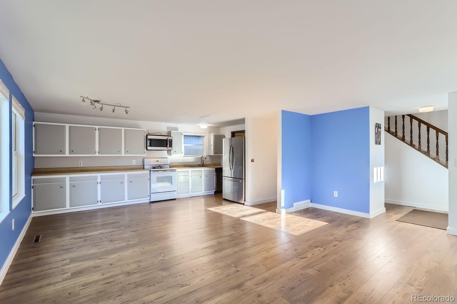 MLS Image #3 for 425  crystal place,longmont, Colorado