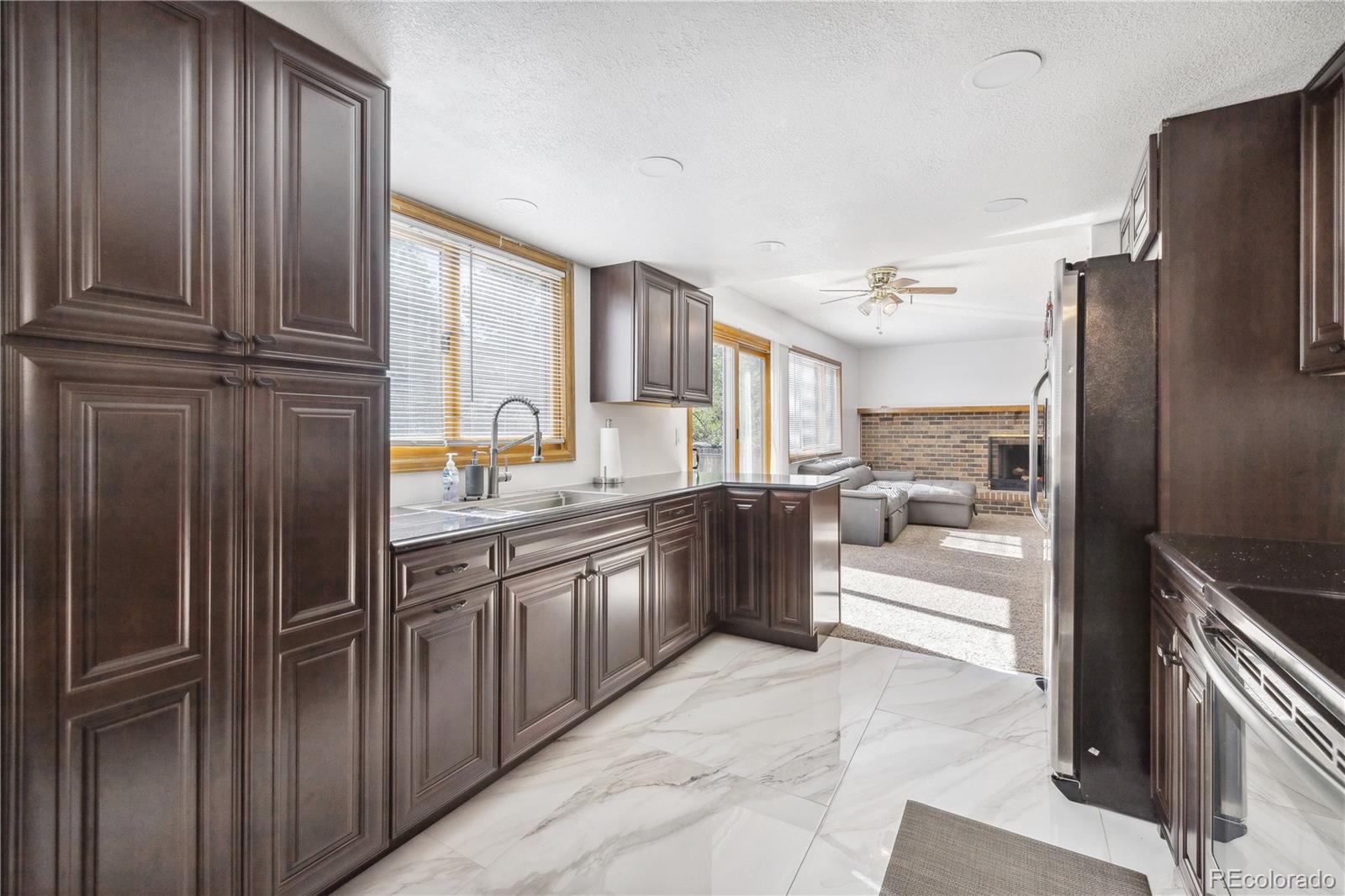 MLS Image #3 for 5895 s killarney way,centennial, Colorado