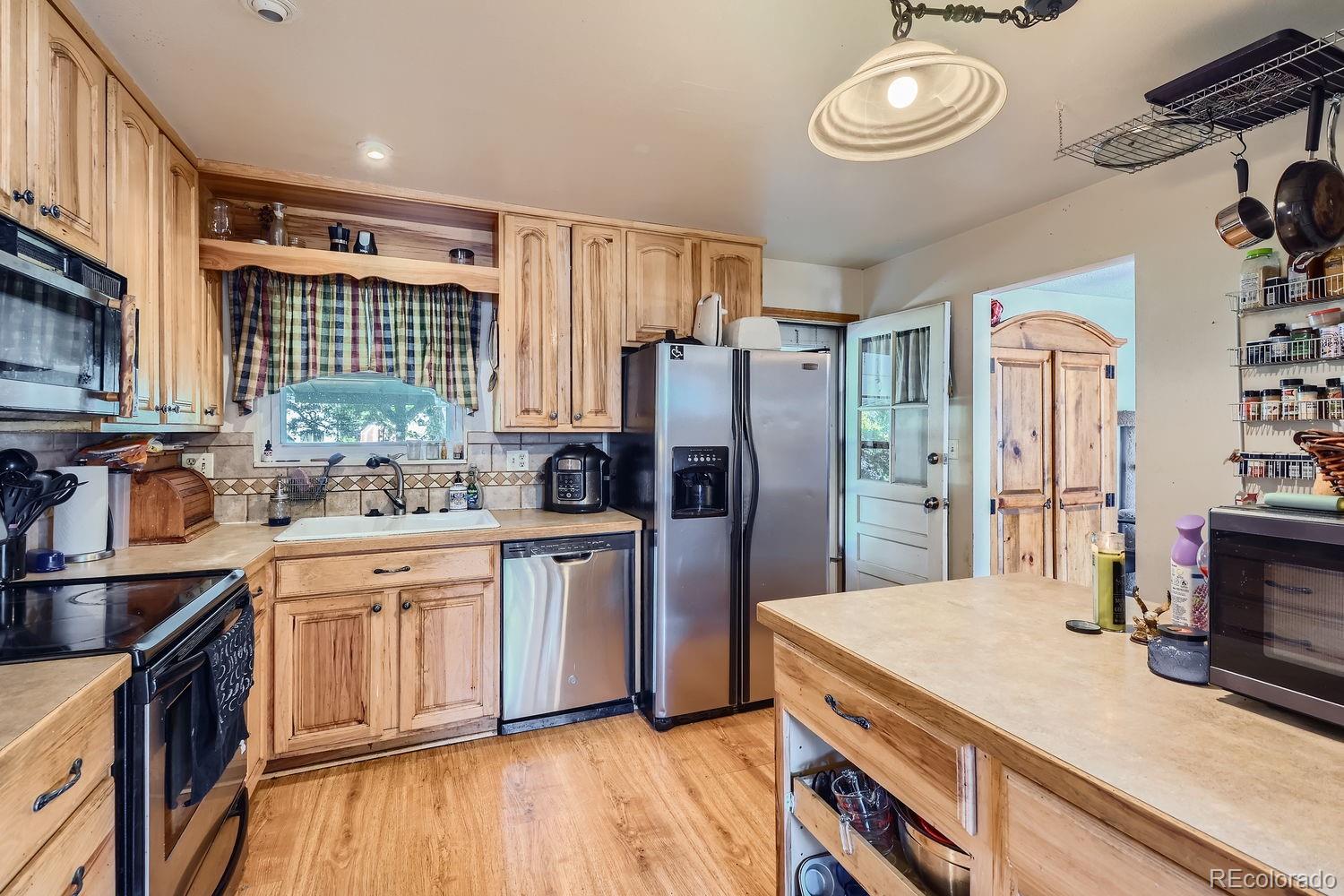 MLS Image #6 for 2401  mountair lane,greeley, Colorado