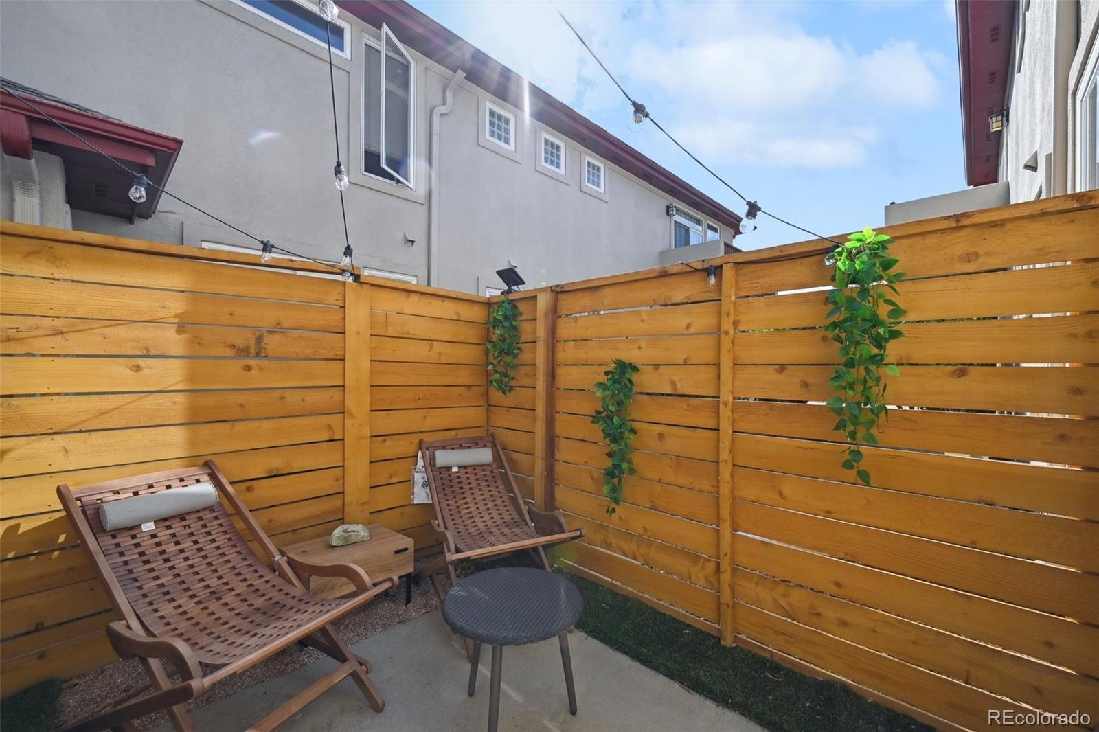 MLS Image #27 for 920 s locust street,denver, Colorado