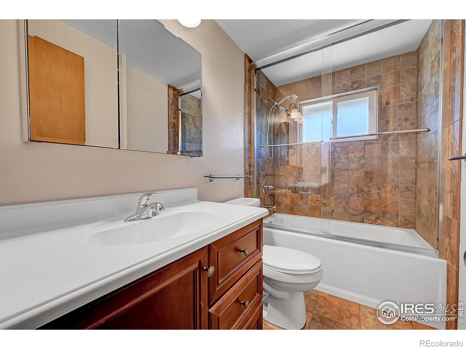 MLS Image #14 for 5345 s lakeview street,littleton, Colorado