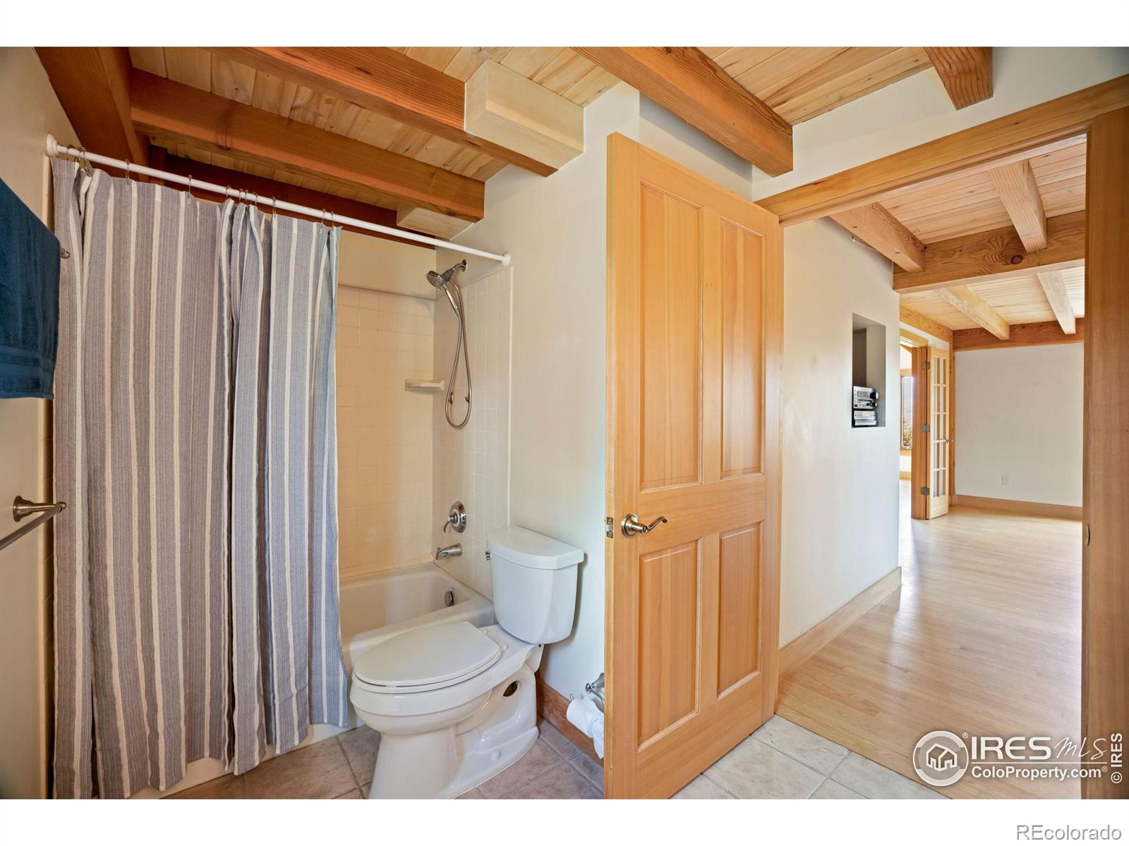 MLS Image #17 for 520  isaac lane,bellvue, Colorado