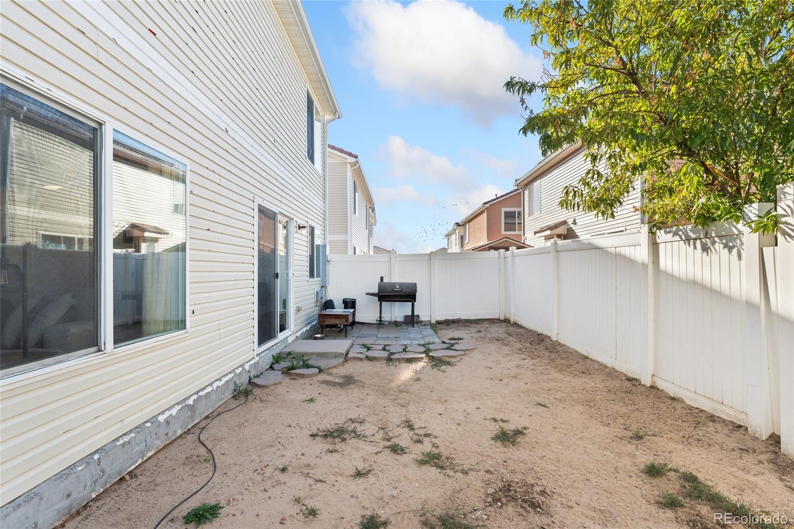 MLS Image #24 for 19535  robins drive,denver, Colorado