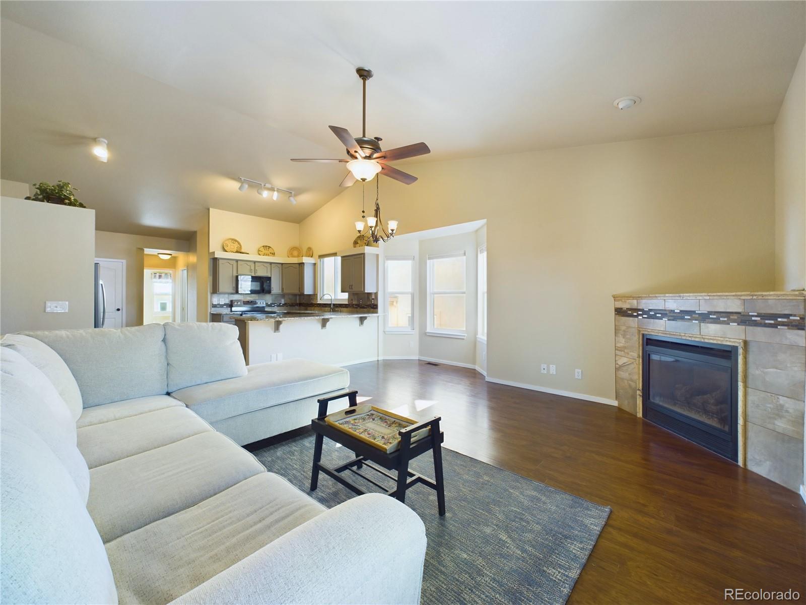 MLS Image #14 for 2048  summerset drive,colorado springs, Colorado