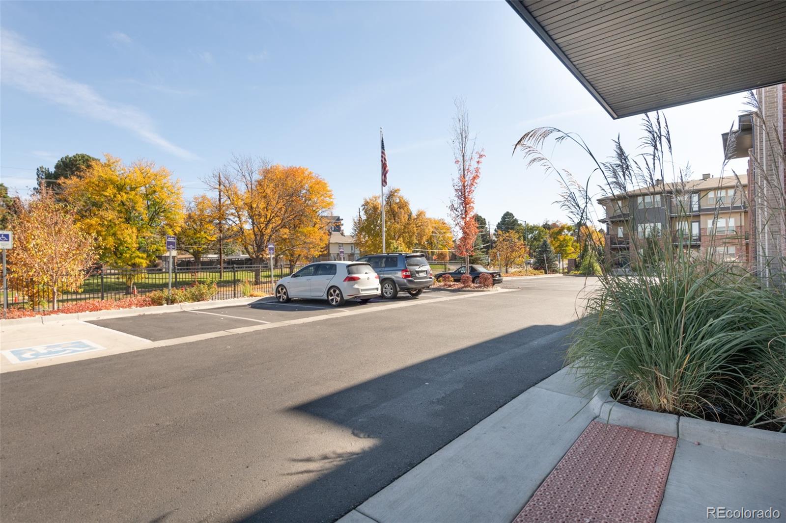 MLS Image #45 for 155 s monaco parkway,denver, Colorado