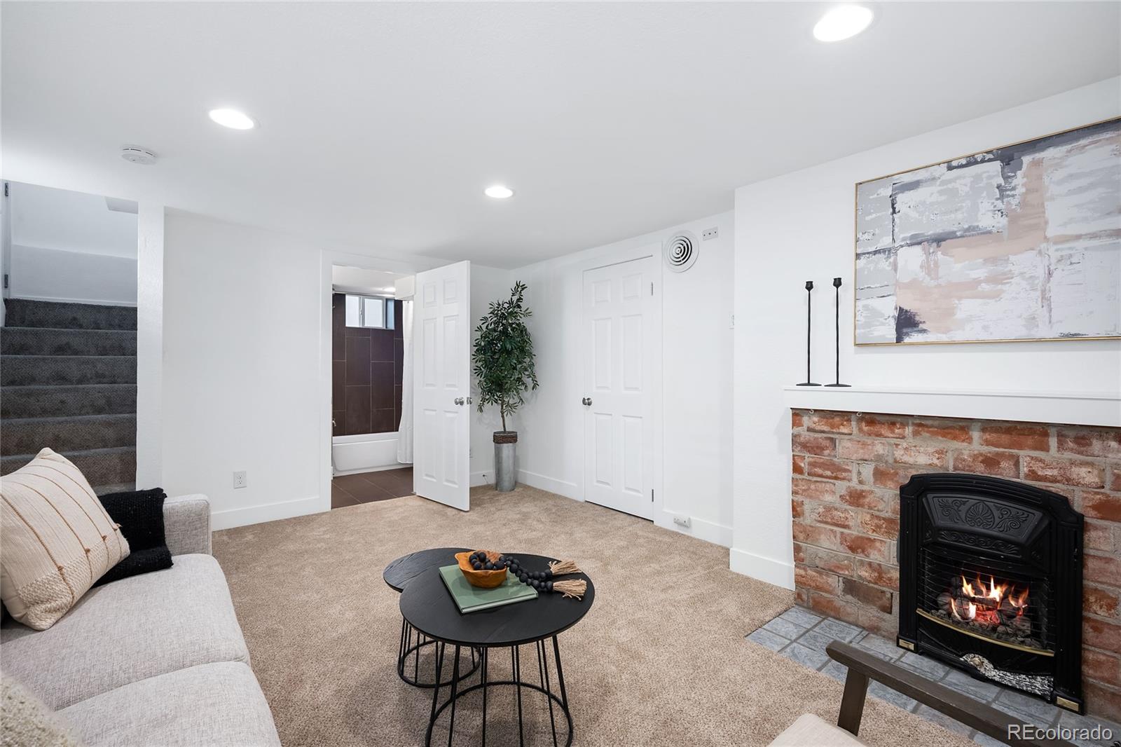 MLS Image #27 for 3080 w clyde place,denver, Colorado