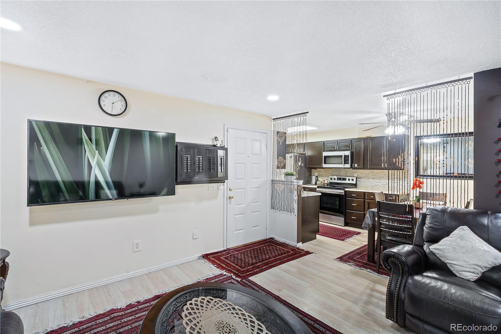 MLS Image #5 for 11941  bellaire street b,thornton, Colorado