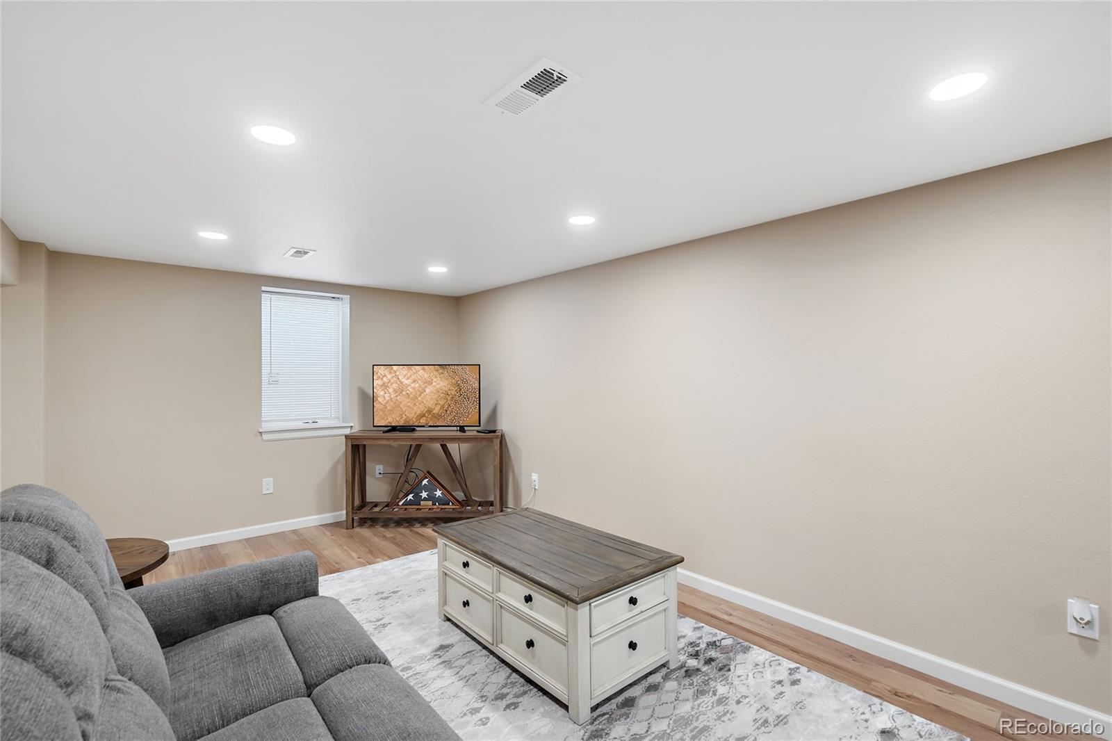 MLS Image #20 for 4945  elm court,denver, Colorado