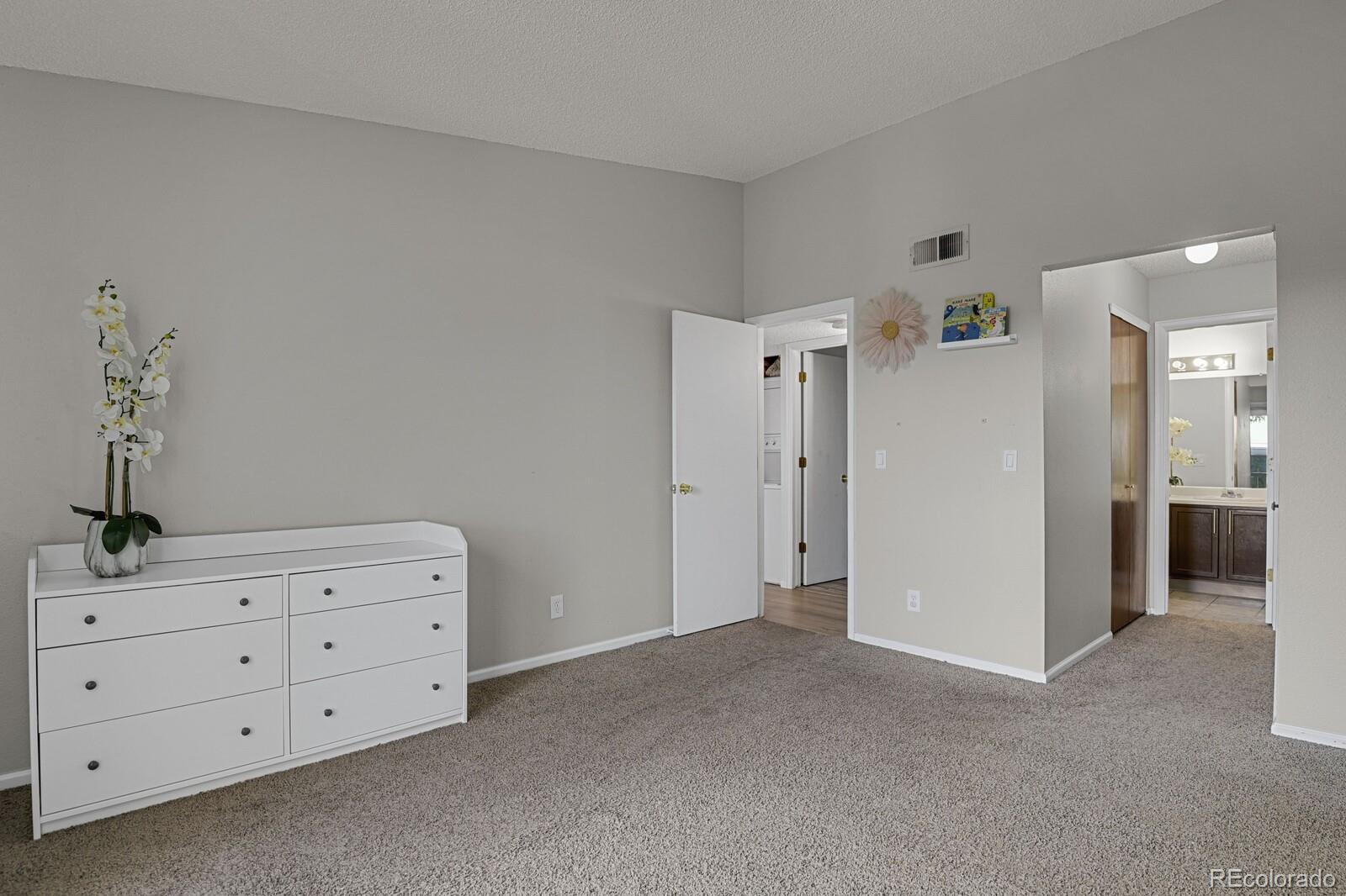 MLS Image #7 for 5702 w asbury place,lakewood, Colorado