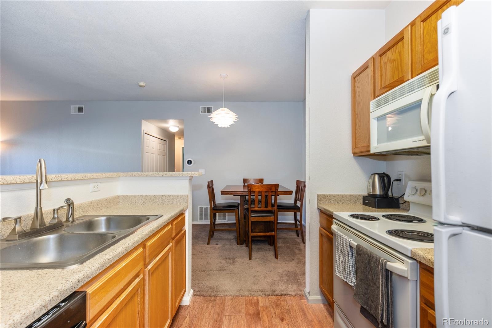 MLS Image #17 for 911 s zeno way,aurora, Colorado