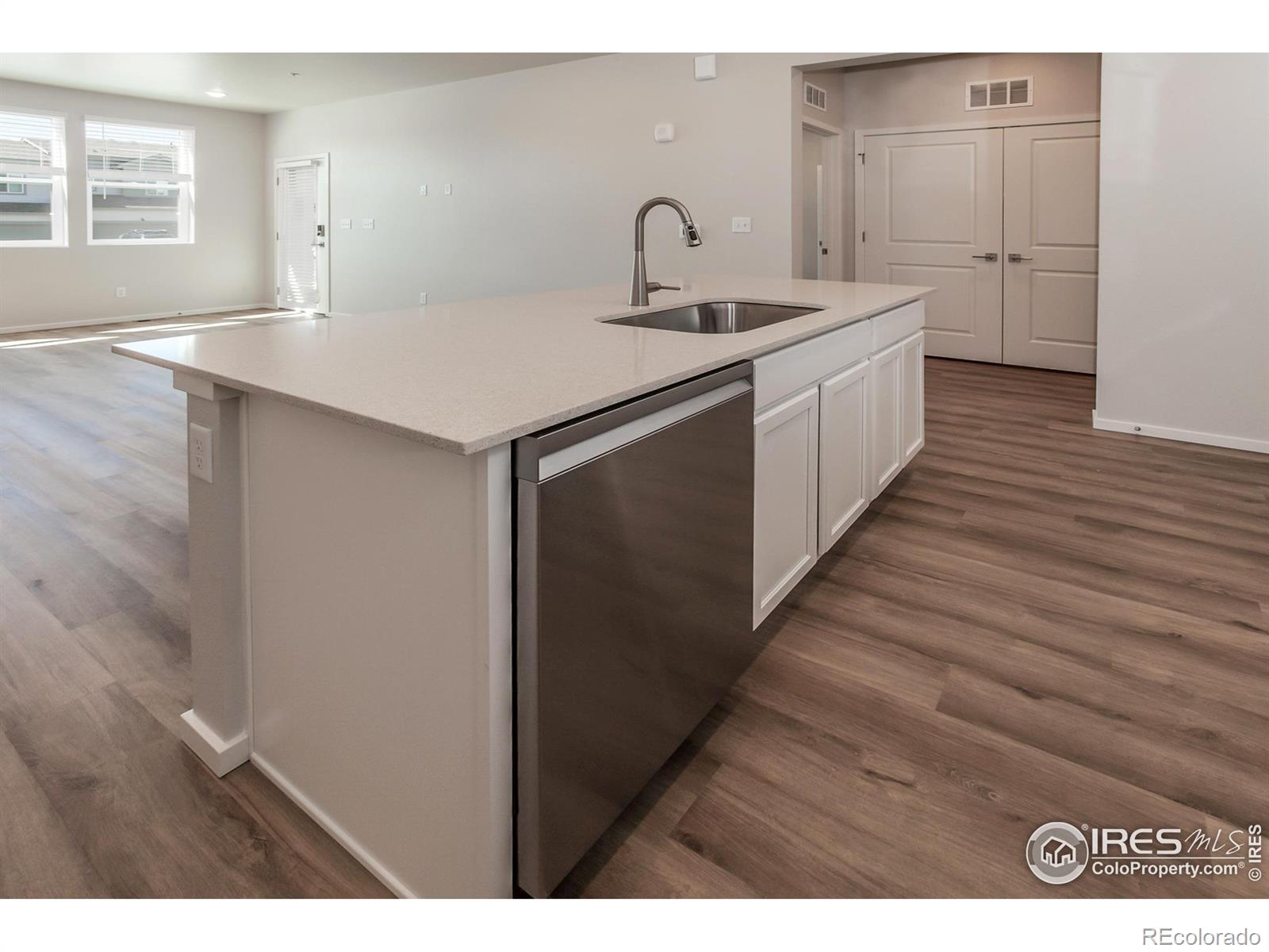 MLS Image #10 for 208 n delozier road,fort collins, Colorado