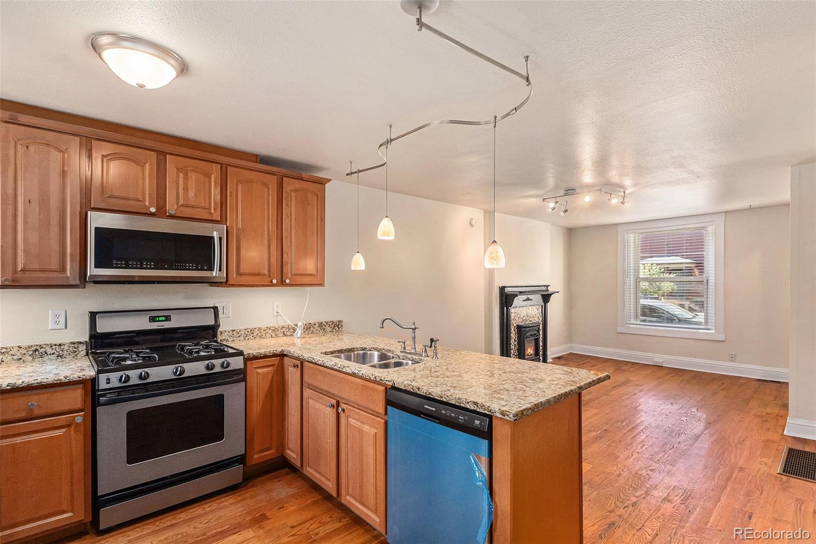 MLS Image #10 for 723  31st street,denver, Colorado