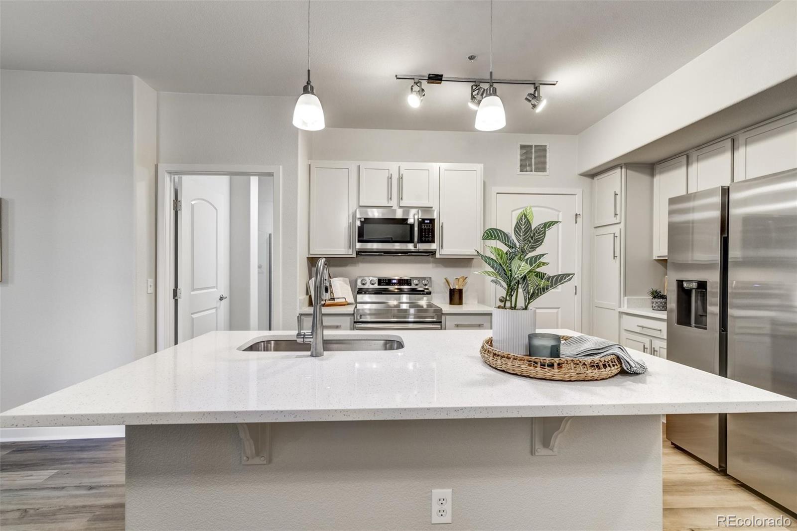 MLS Image #4 for 13456  via varra  214,broomfield, Colorado