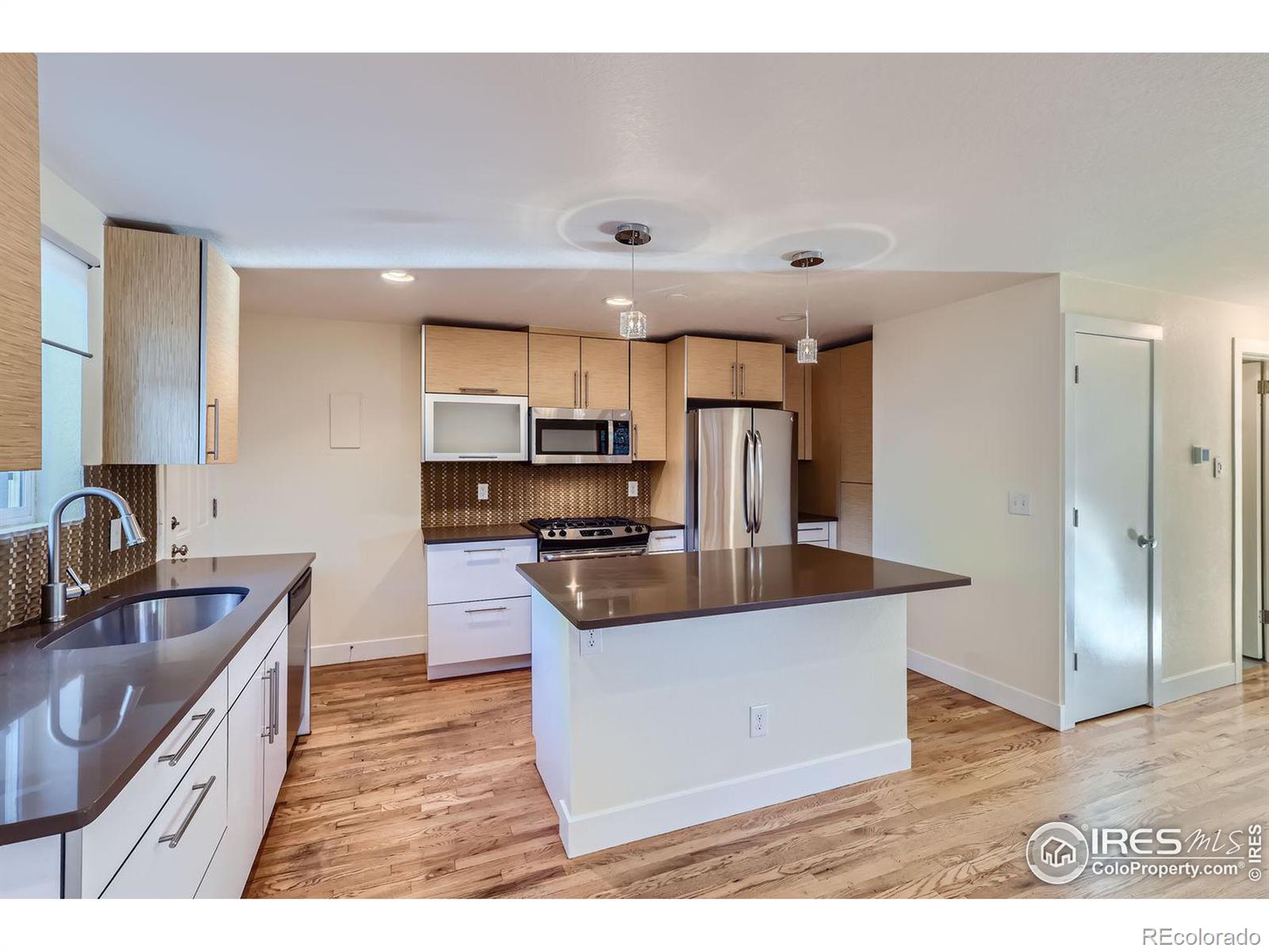 MLS Image #4 for 3879  utica street,denver, Colorado