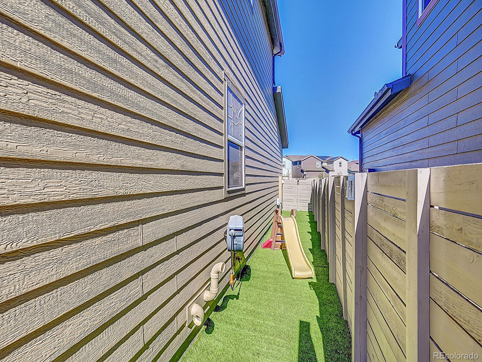 MLS Image #26 for 15737 e elk place,denver, Colorado