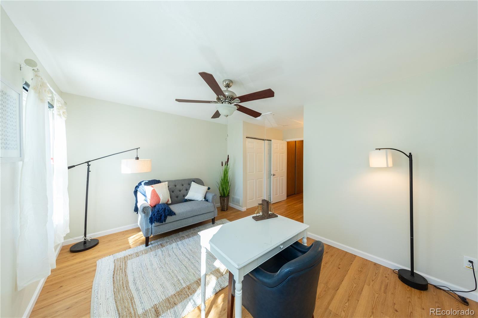 MLS Image #15 for 1811 s quebec way,denver, Colorado