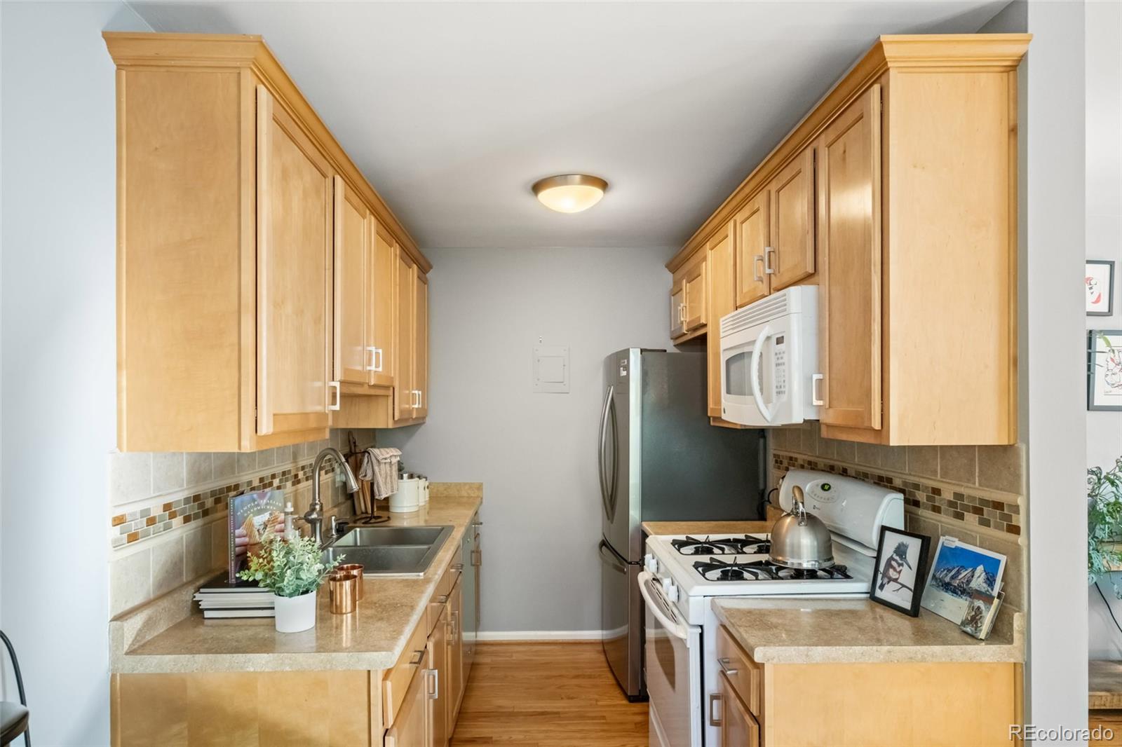 MLS Image #12 for 525  jackson street,denver, Colorado