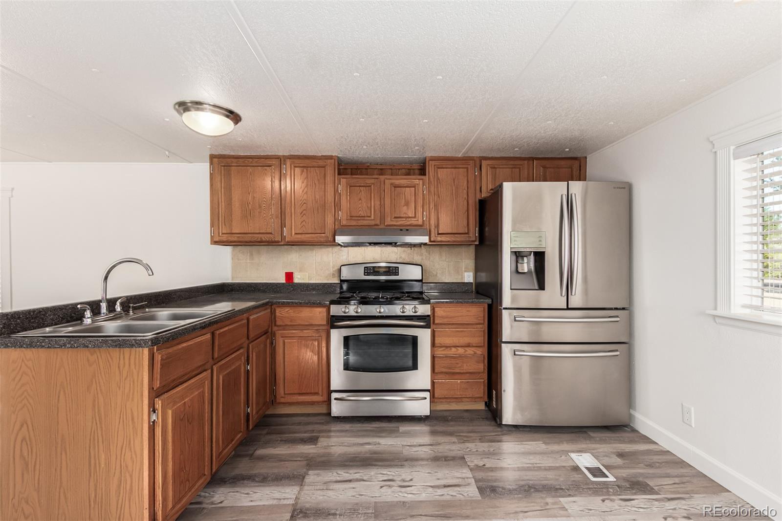 MLS Image #3 for 420  willow drive,lochbuie, Colorado