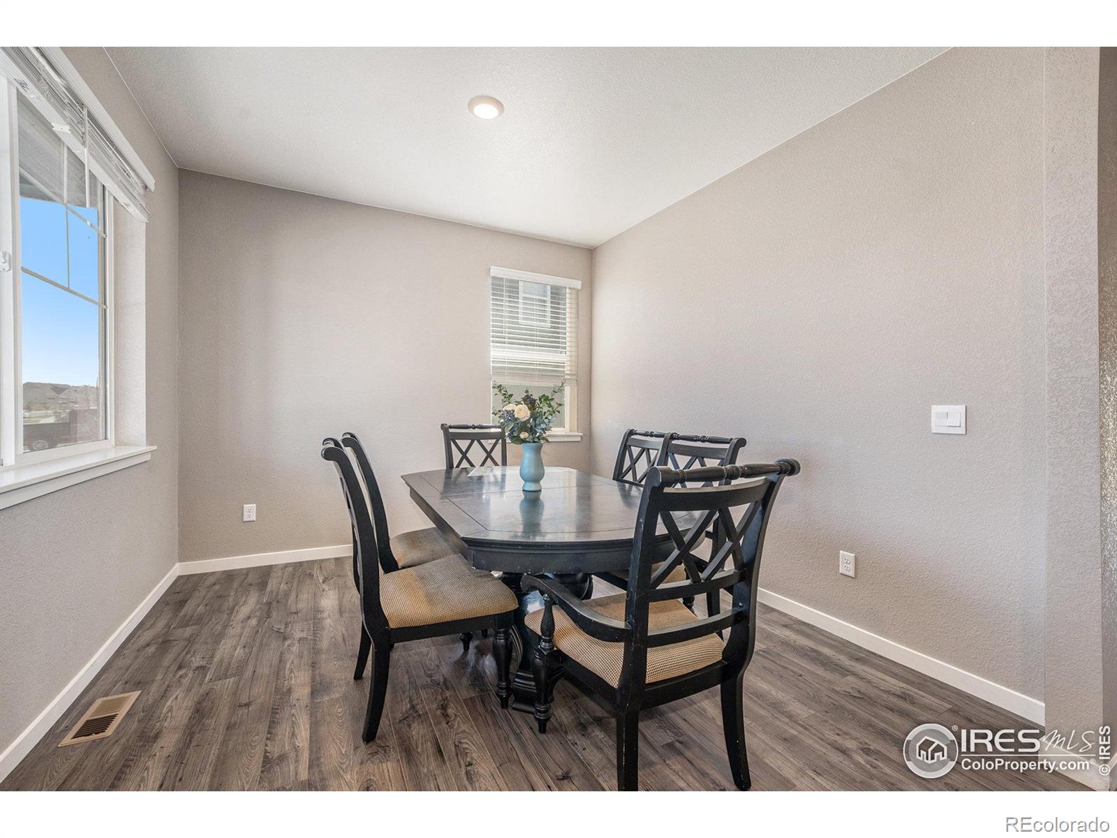 MLS Image #4 for 303 n 62nd avenue,greeley, Colorado