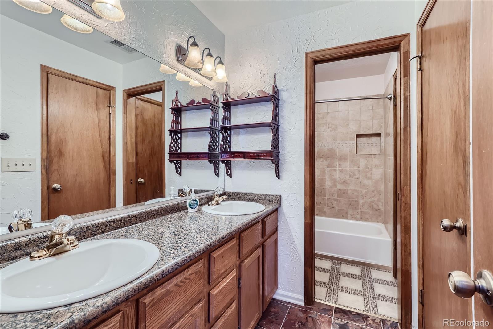 MLS Image #6 for 975 s miller street,lakewood, Colorado