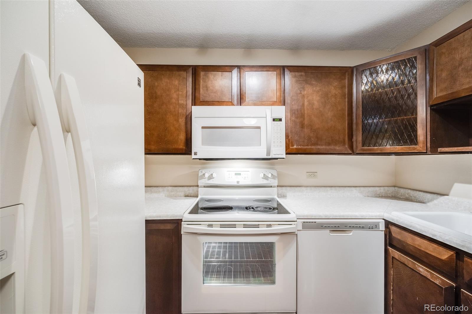 MLS Image #14 for 350 s clinton street,denver, Colorado