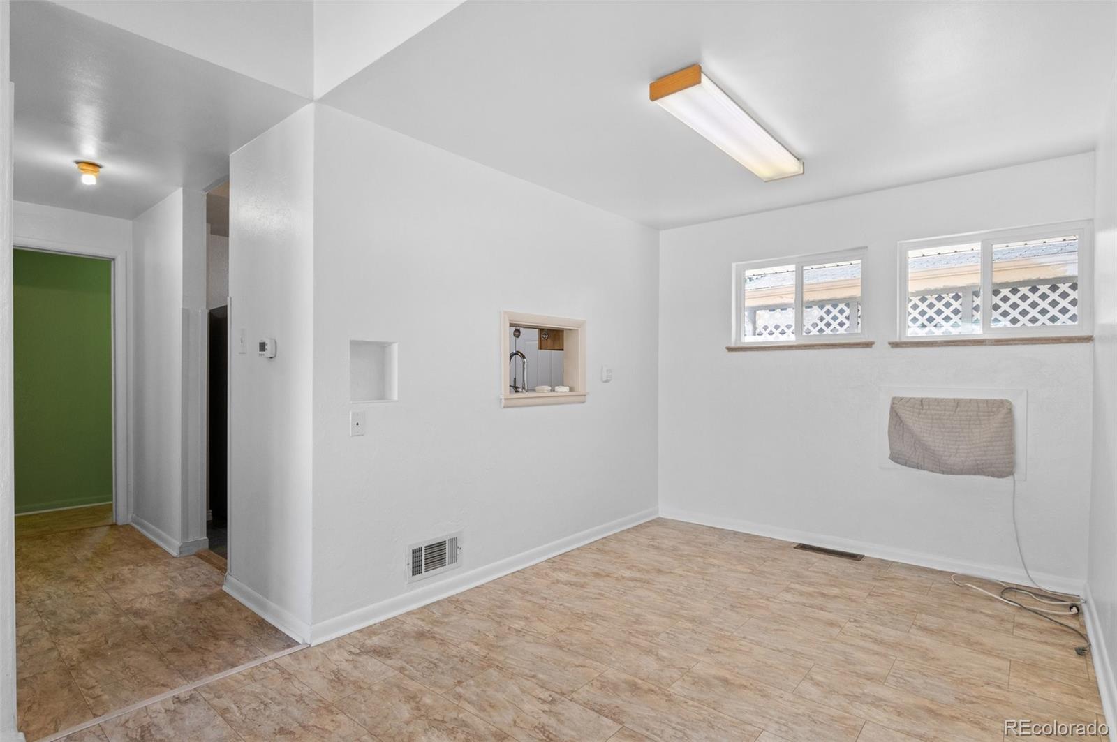 MLS Image #13 for 856 s quivas street,denver, Colorado