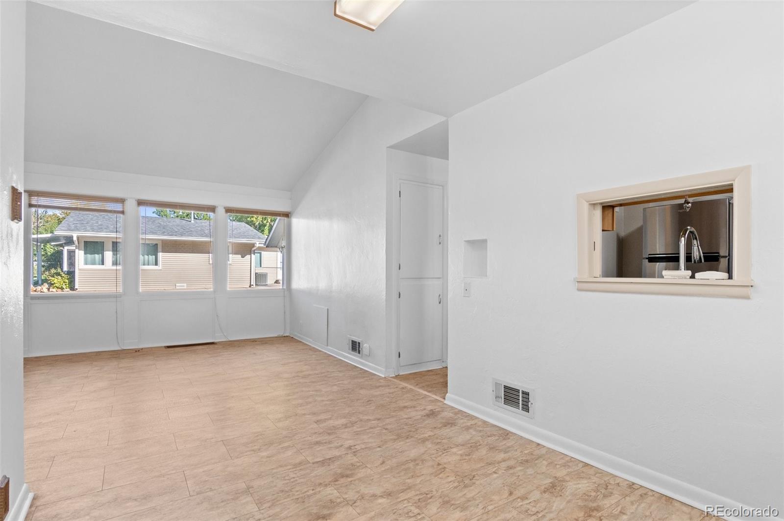 MLS Image #14 for 856 s quivas street,denver, Colorado