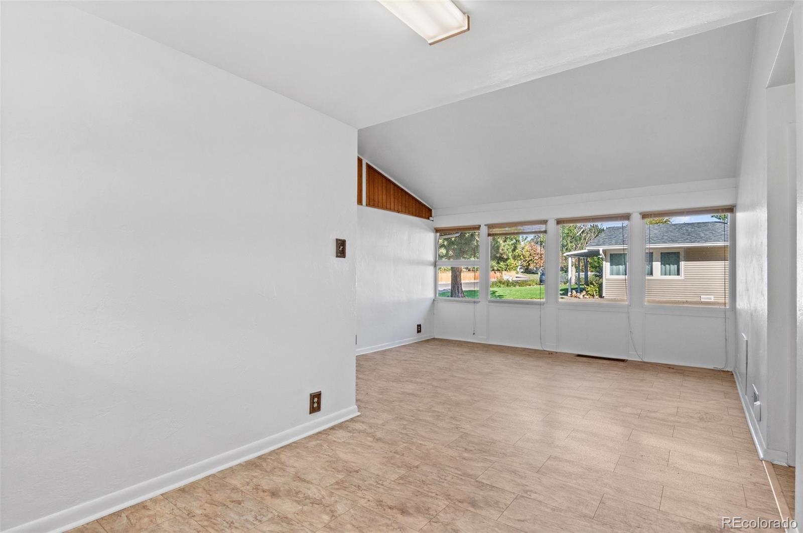 MLS Image #15 for 856 s quivas street,denver, Colorado