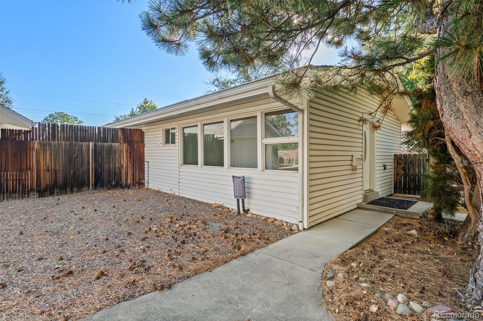 MLS Image #6 for 856 s quivas street,denver, Colorado