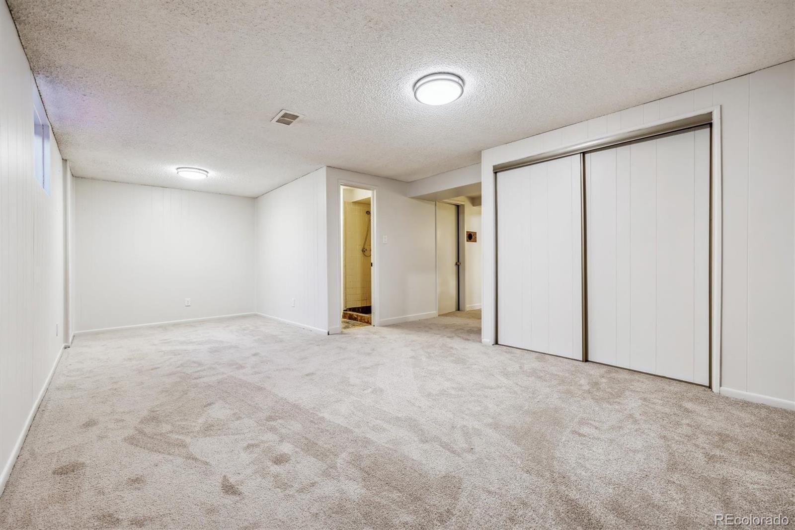 MLS Image #19 for 9177 e oxford drive,denver, Colorado