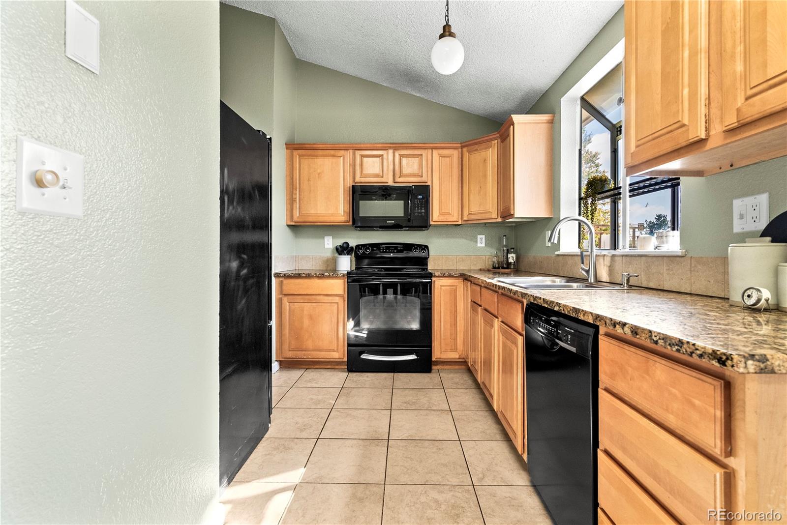 MLS Image #5 for 4153 s dunkirk way,aurora, Colorado