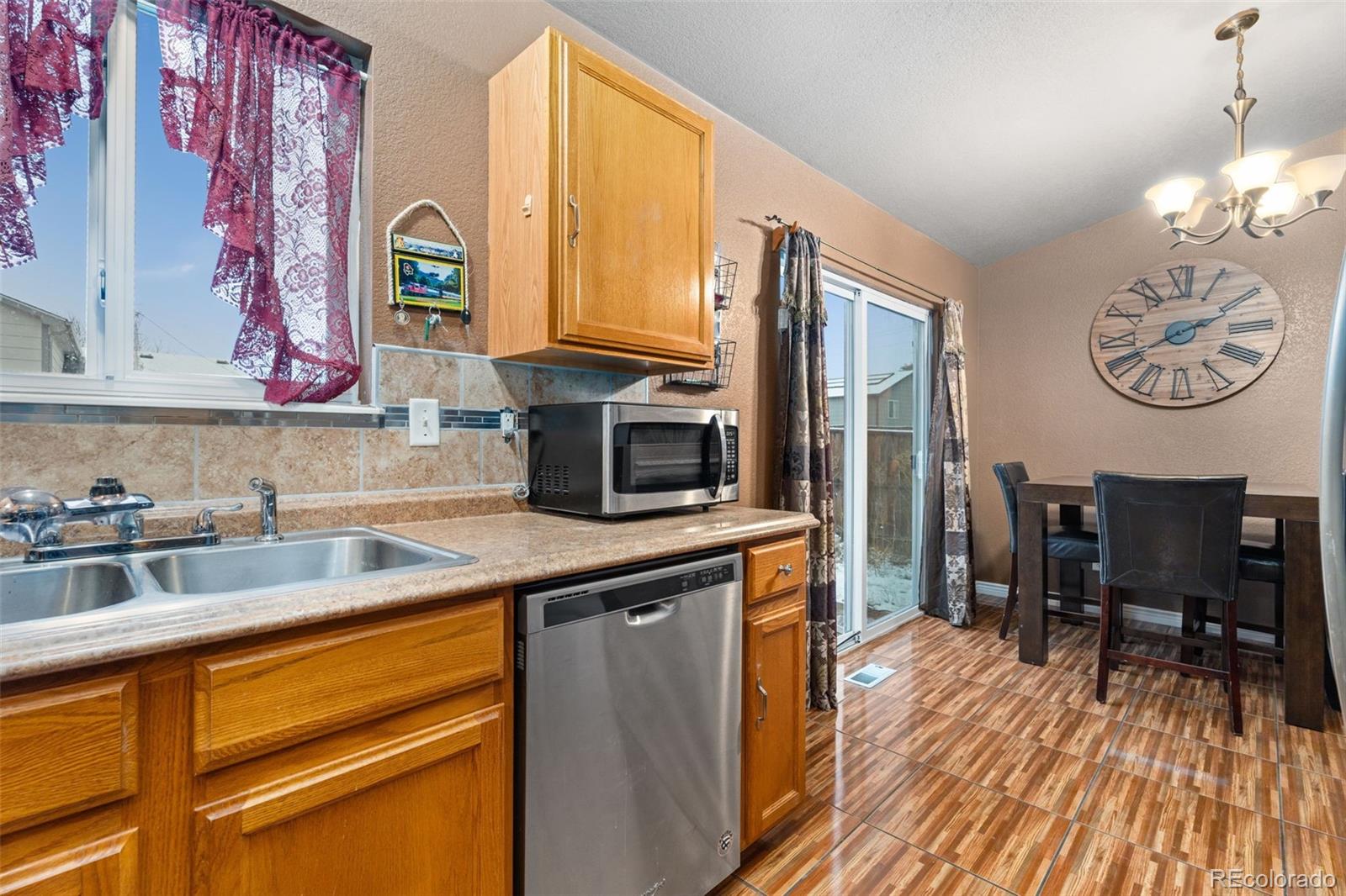 MLS Image #4 for 2406 w b street,greeley, Colorado