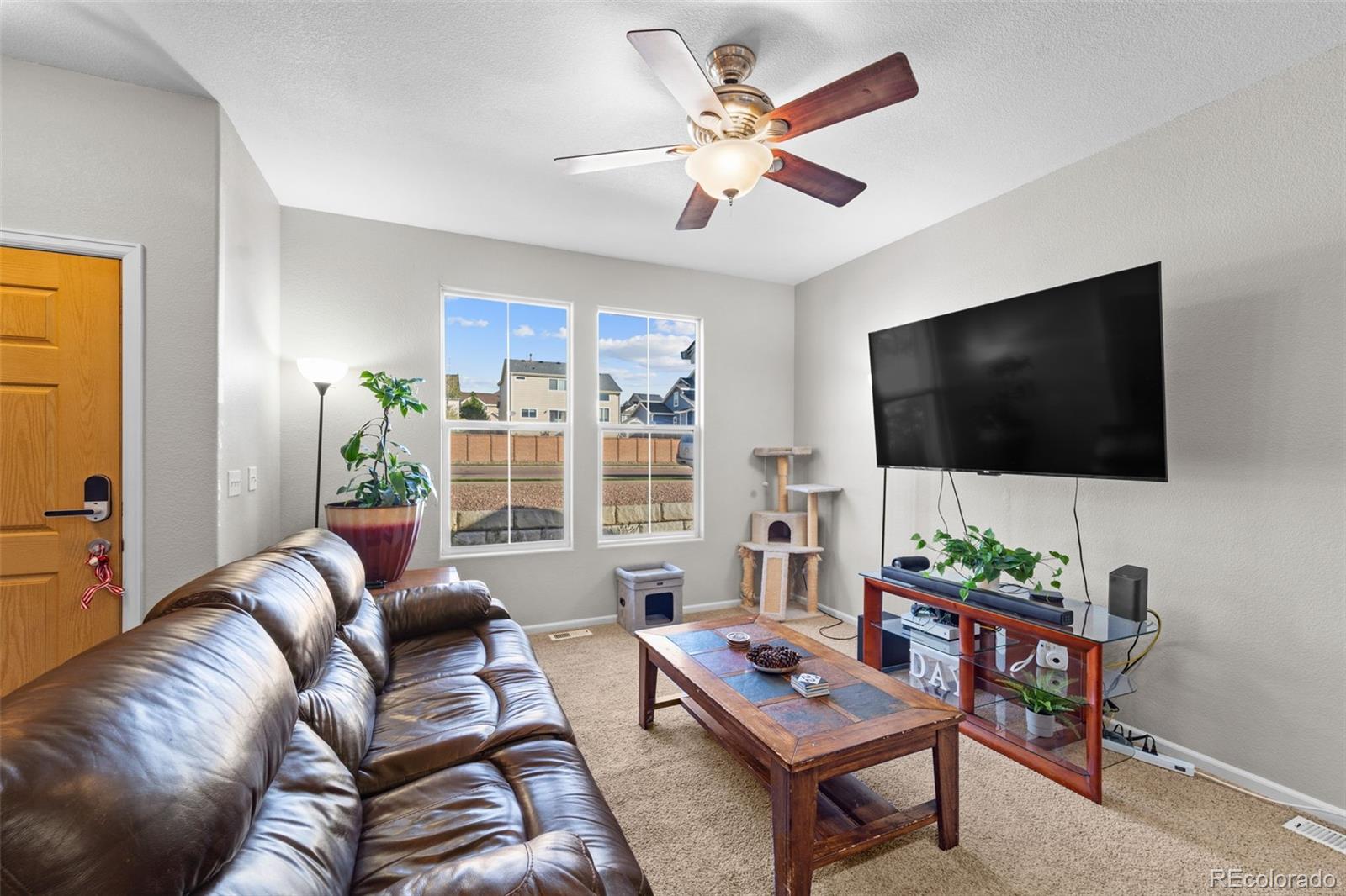 MLS Image #3 for 7554  sandy springs point,fountain, Colorado