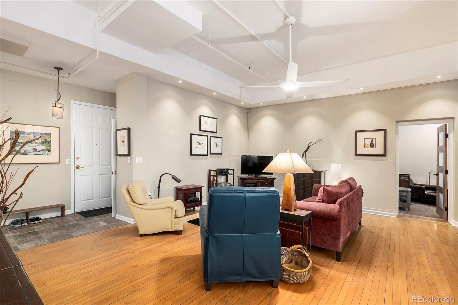 MLS Image #5 for 1140  columbine street,denver, Colorado