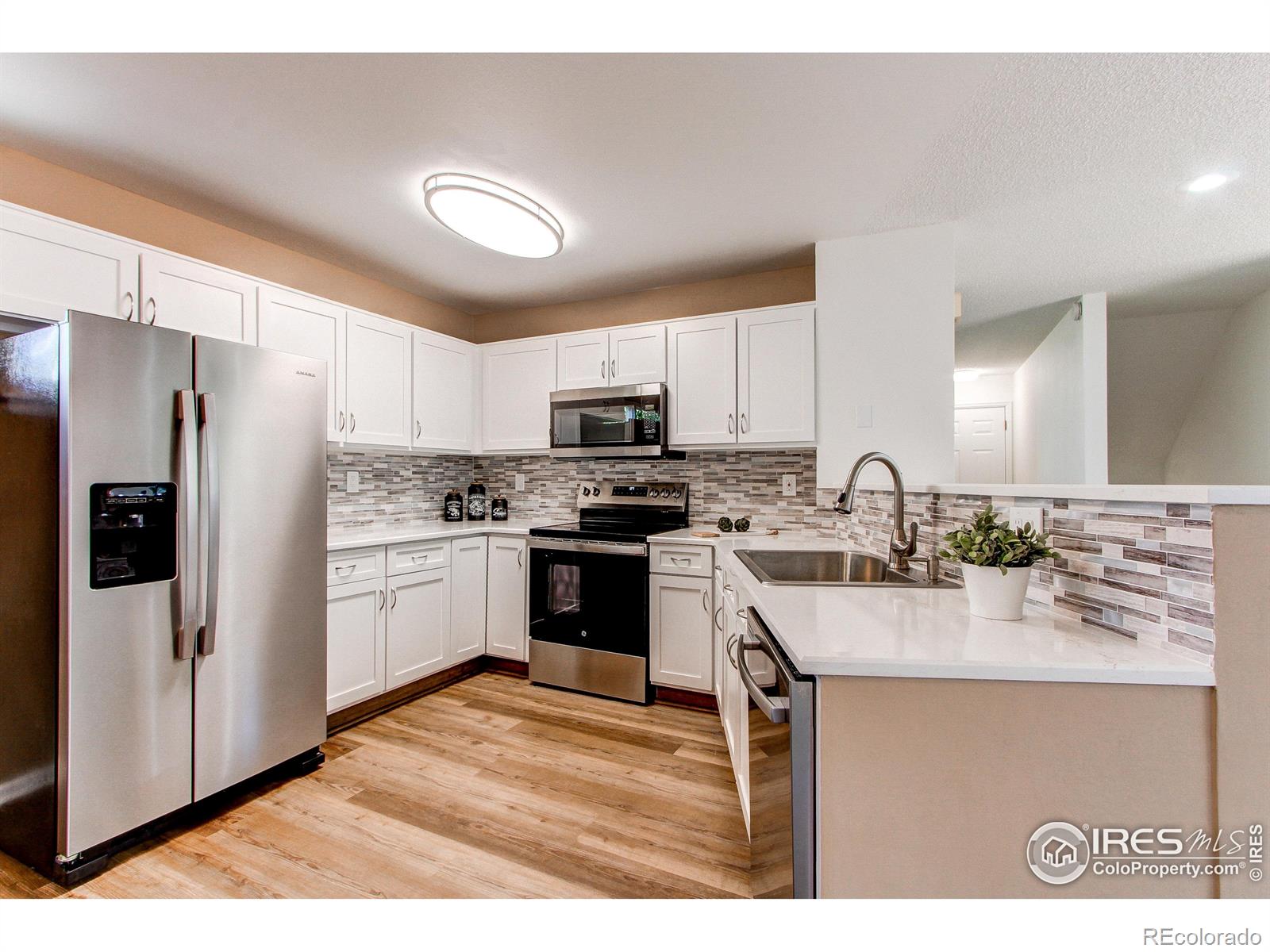 MLS Image #10 for 147  wolf creek trail,broomfield, Colorado