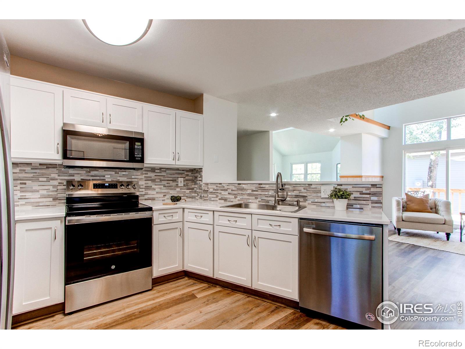 MLS Image #11 for 147  wolf creek trail,broomfield, Colorado