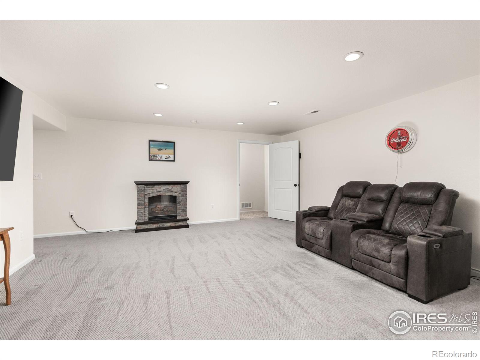 MLS Image #15 for 425  lapis place,loveland, Colorado