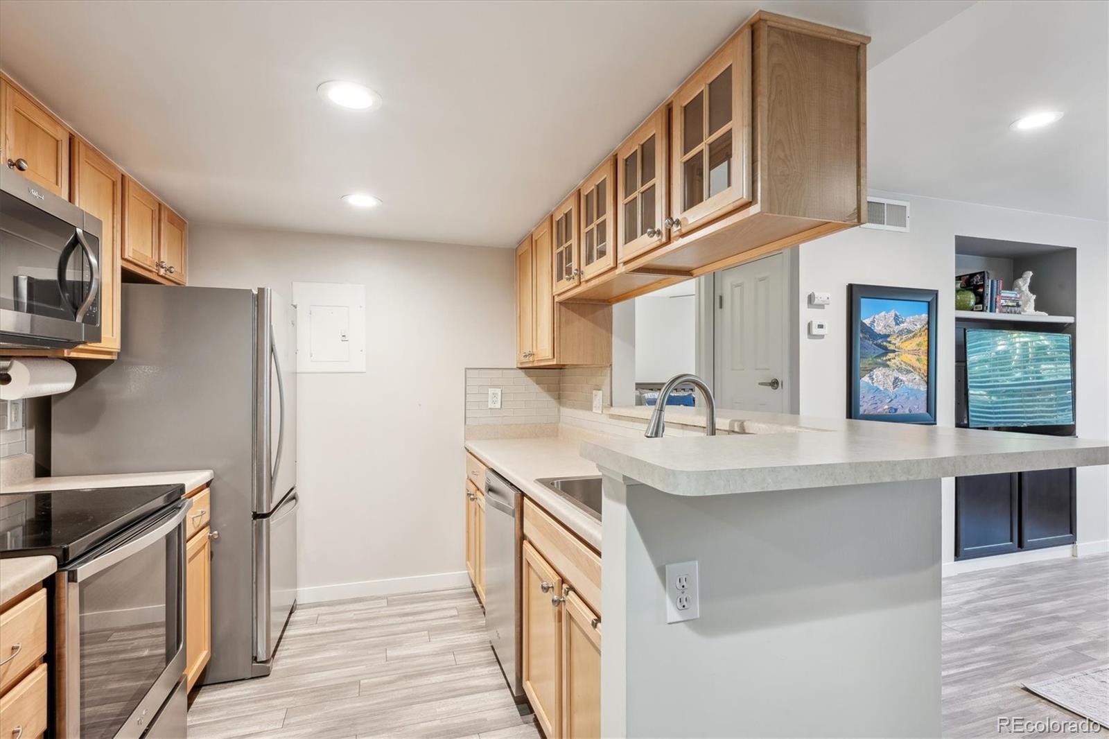 MLS Image #13 for 9283 e arbor circle,englewood, Colorado