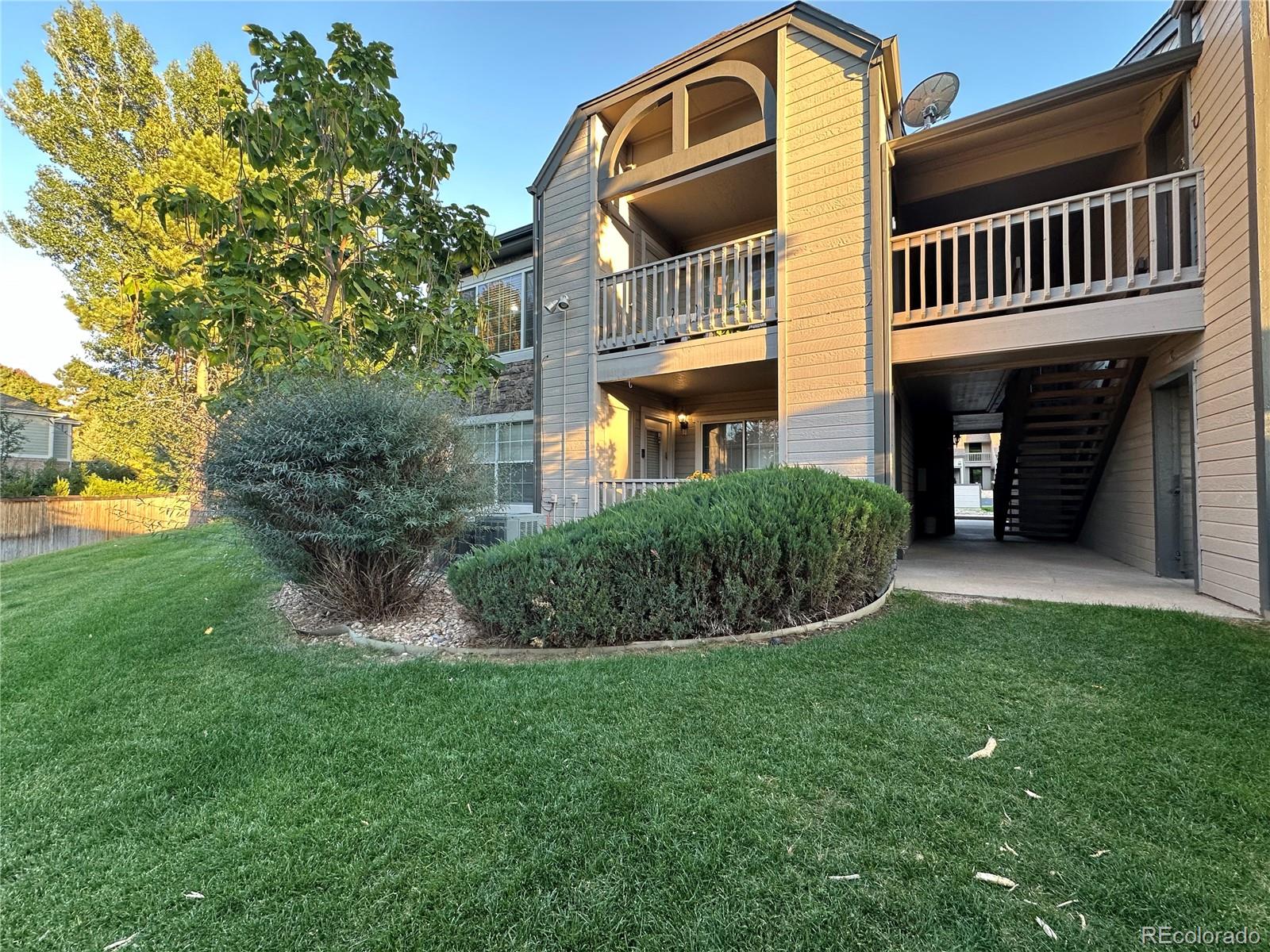 MLS Image #2 for 9283 e arbor circle,englewood, Colorado