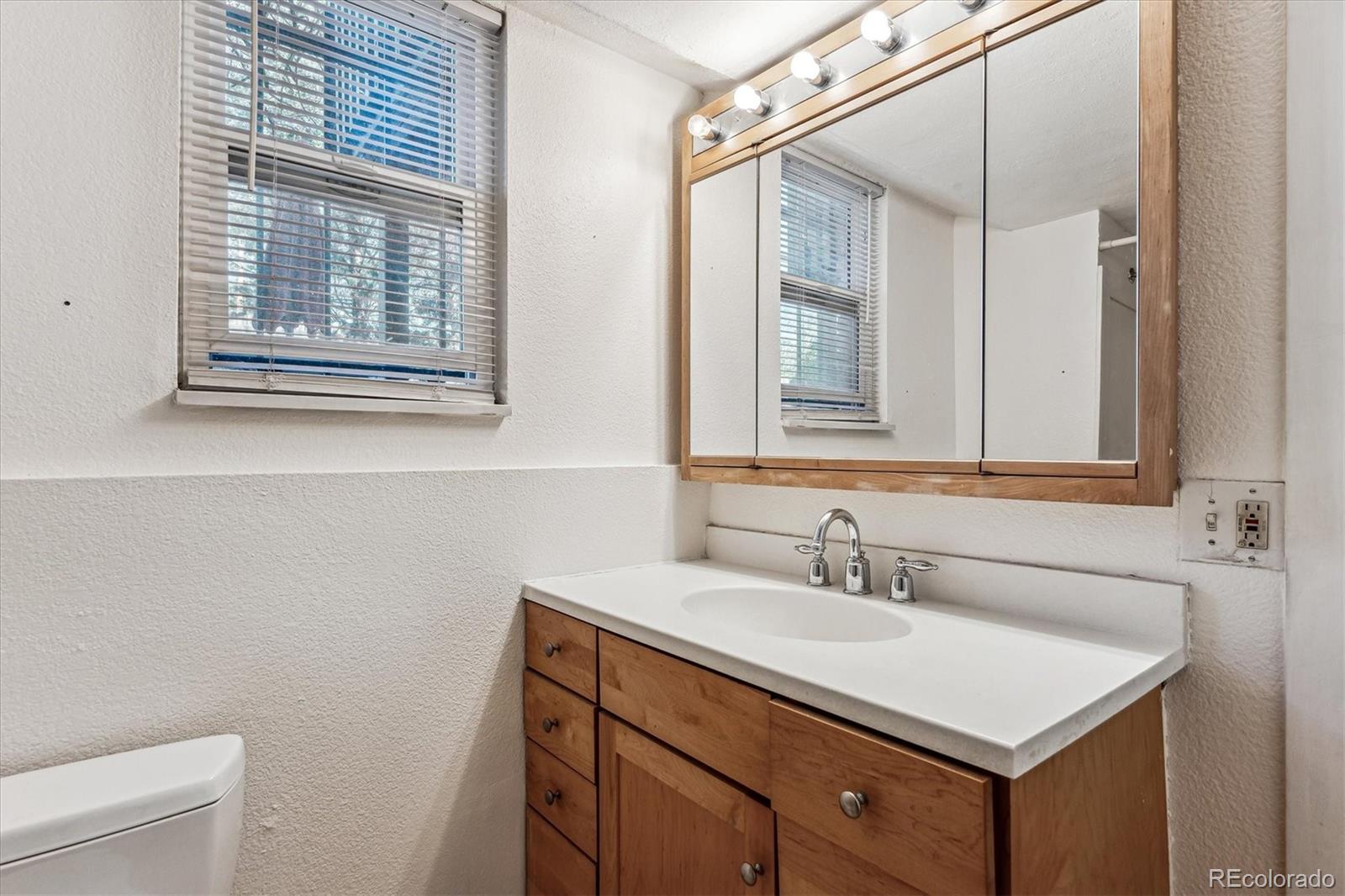 MLS Image #22 for 2700 s holly street,denver, Colorado