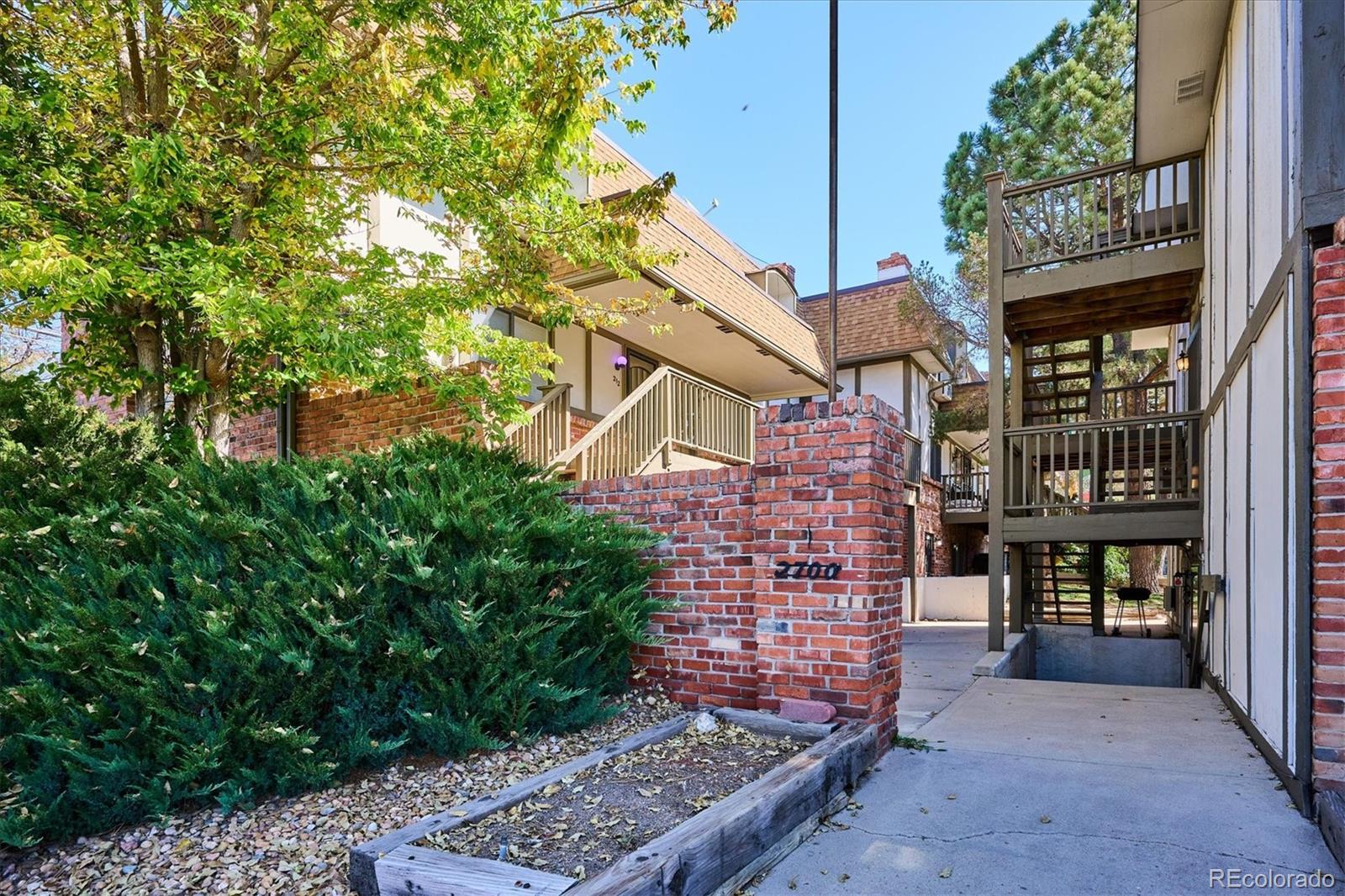 MLS Image #3 for 2700 s holly street,denver, Colorado